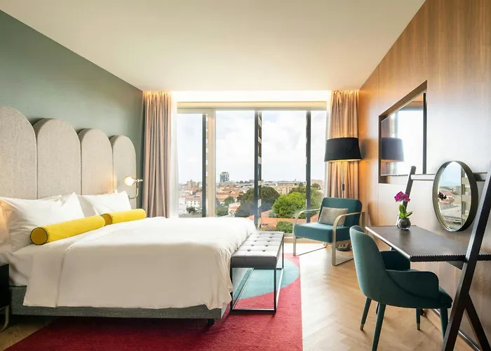 Renaissance Porto Lapa Hotel